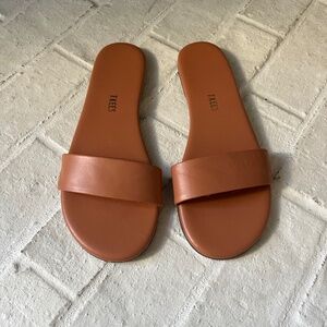 TKEES Alex Slides — Terra Cotta US 9, EUR 40